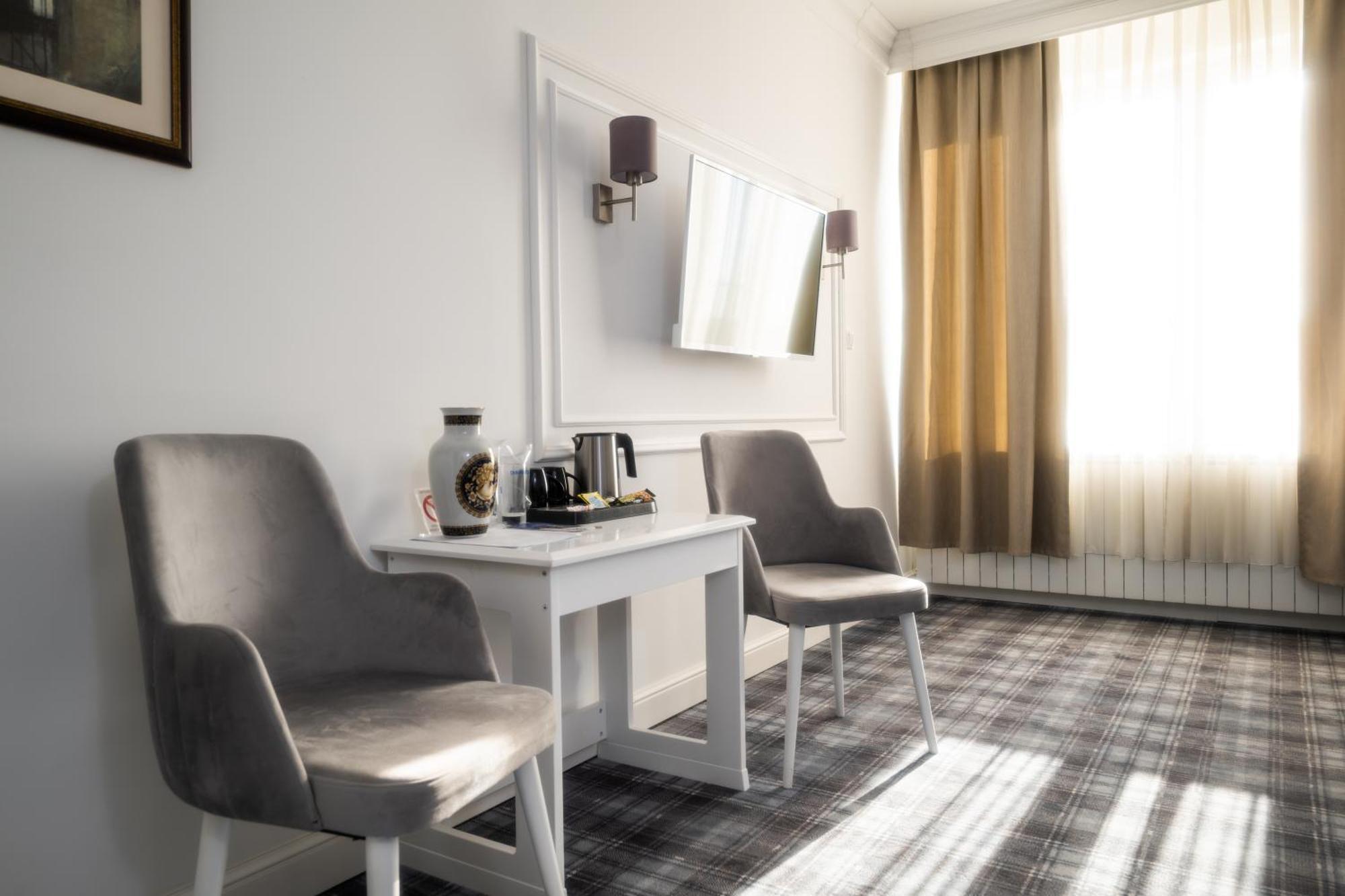 Hotel Mio City Kula Ngoại thất bức ảnh