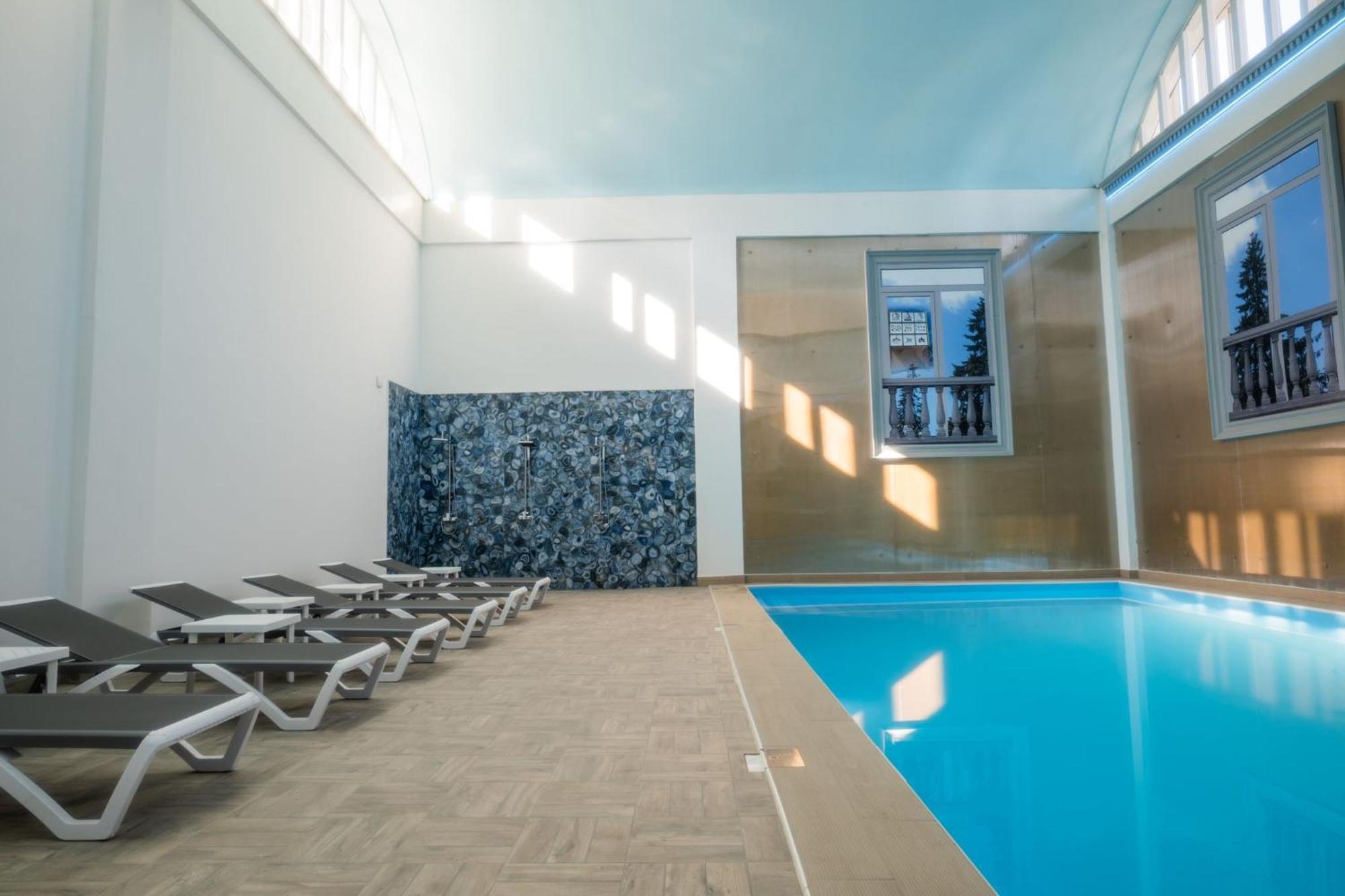 Hotel Mio City Kula Ngoại thất bức ảnh
